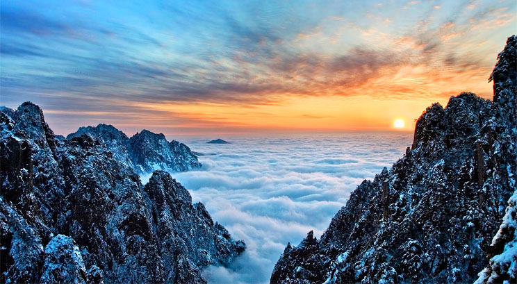 nuage dans la montagne jaune