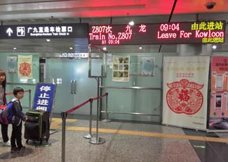 check in dans le gare de l'est de Guangzhou