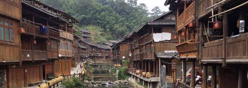 construction des Dong à Zhaoxing