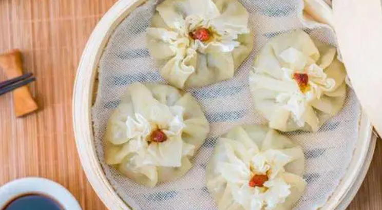 Shaomai (Siu Mai) en forme de fleur à la vapeur Datong