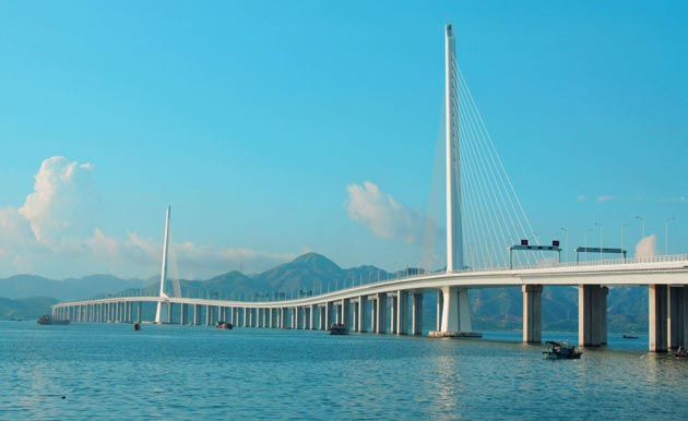 Click to see large picture of Hong Kong - Zhuhai - Macau Bridge