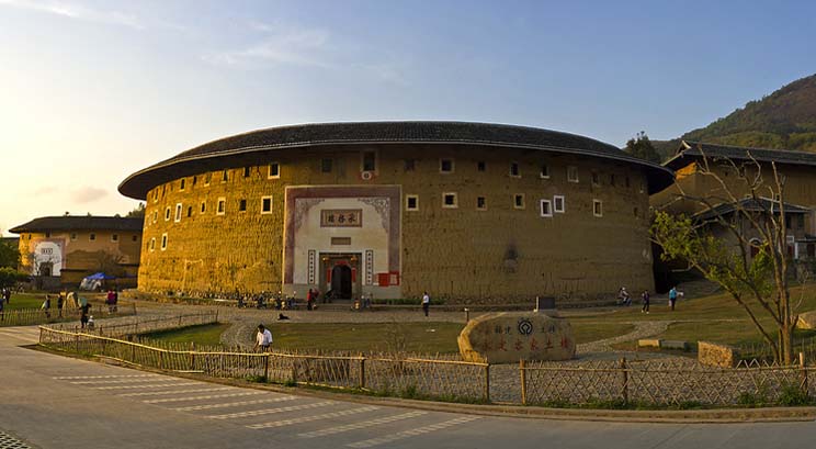 Chengqi earthen building