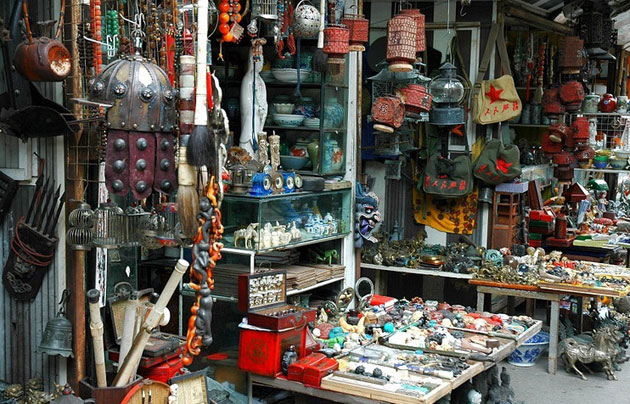 antique market