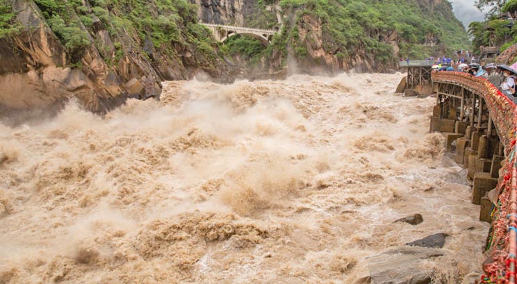 cañon de un salto del tigre