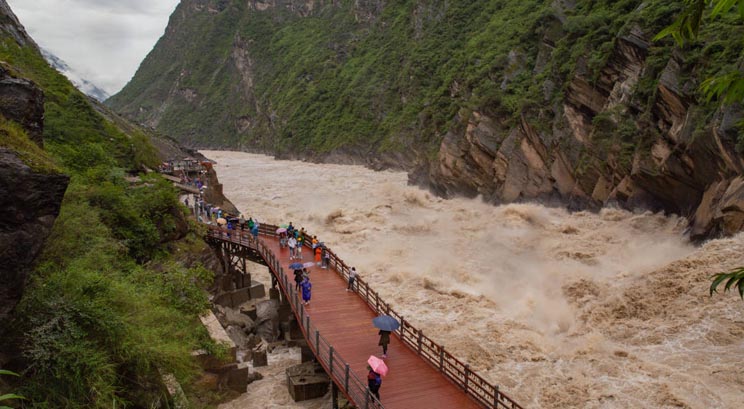 cañon de un salto del tigre