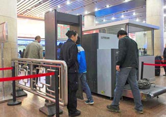 luggage check at China railway stations