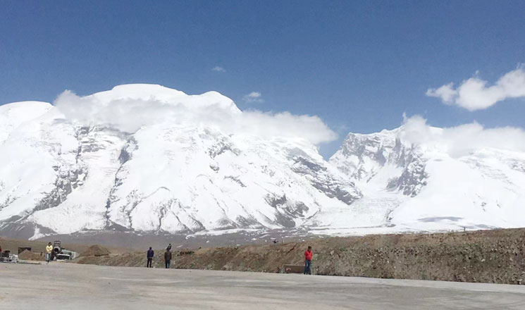 Snow Mountain in Kashgar