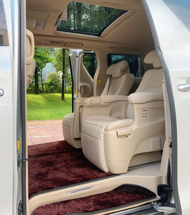 Alphard 30 seats
