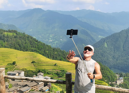 Customer at Longji