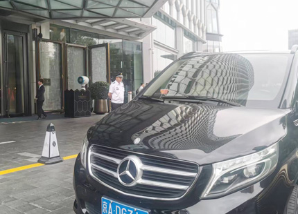 Mercedes Benz V260