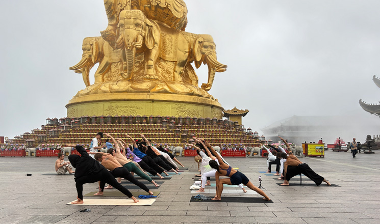 Emeishan Yoga