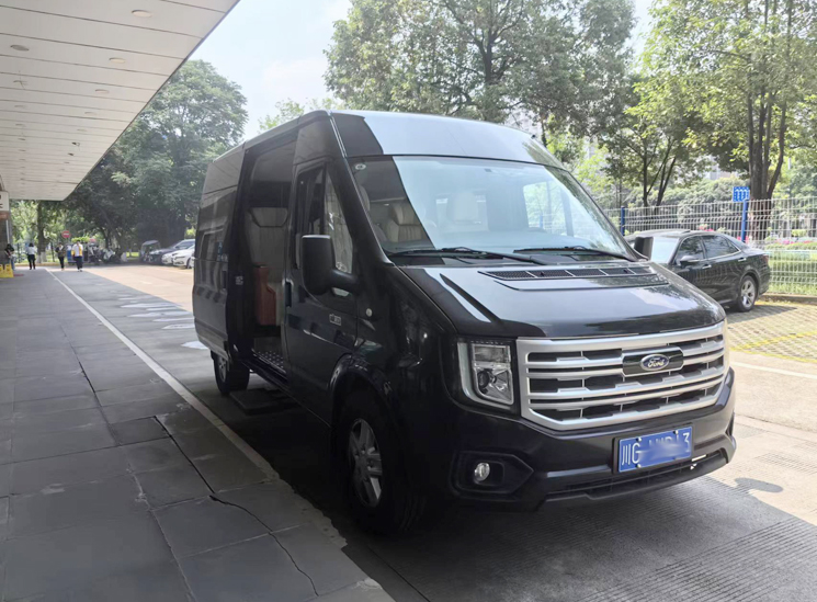 Ford JMC van rental