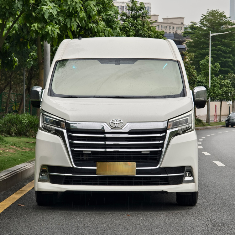 9-seater Toyota Granvia