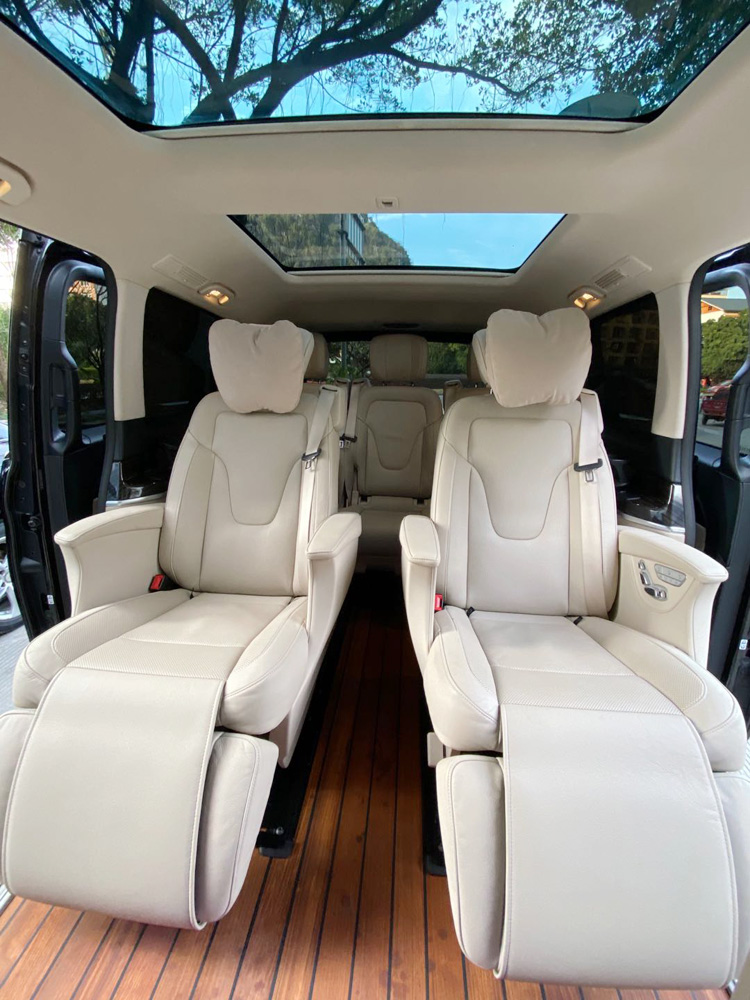 Spacious Seating 7 Seats