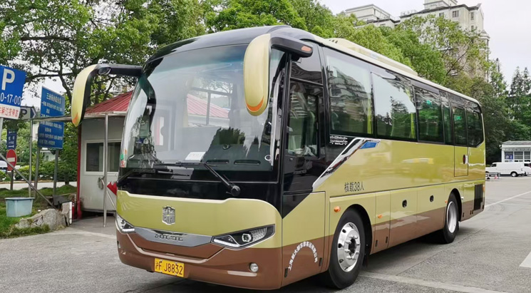 bus-39seat-750.jpg